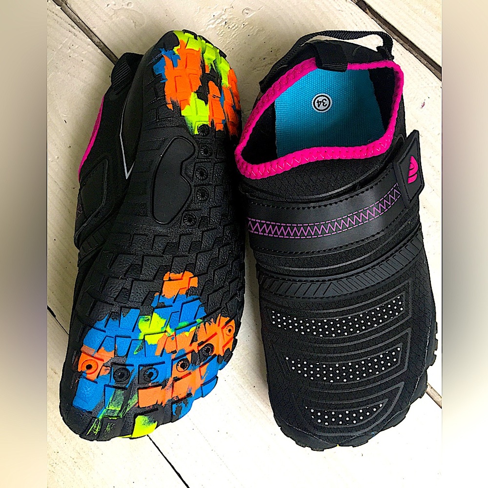 Kids Water Shoes size 34 NWT